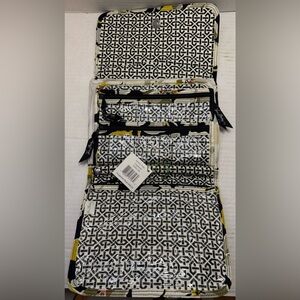 Vera Bradley Jewelry Folio Dogwood Travel Makeup Organizer  Retired 2012 NEW NWT